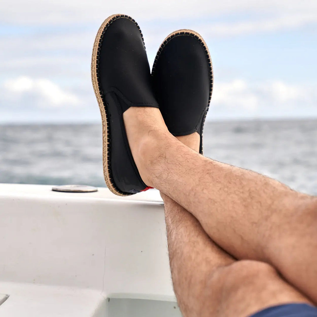 Mens Swim Slip-Ons & Flats