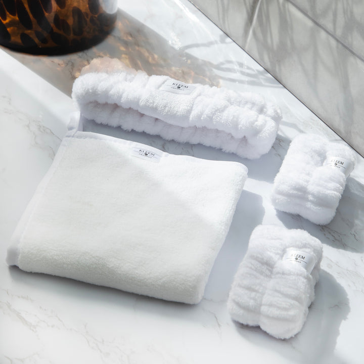 FREE SKINCARE ACCESSORIES SET