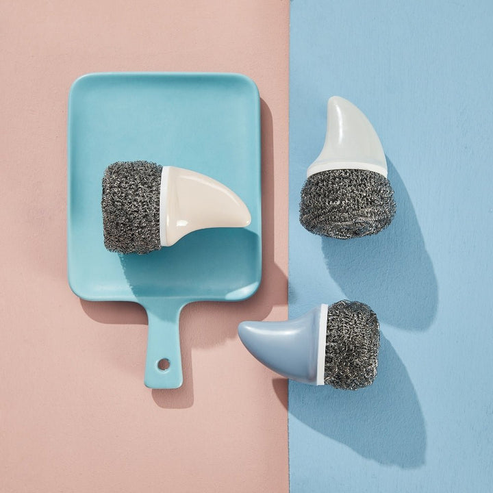 Cute Shark-Fin Pan Scrubber