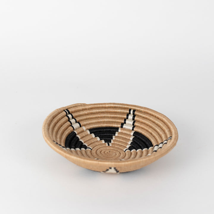 Boutique Vertex Woven Bowls
