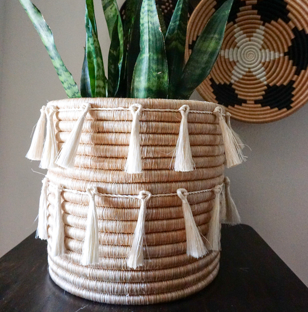 Sutton Woven Storage Basket and Pure Tassel Set