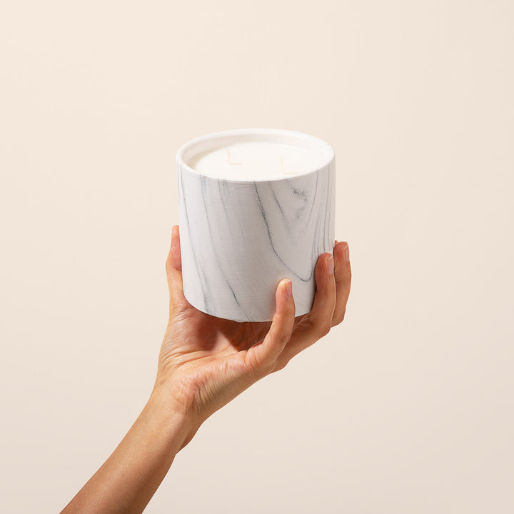 Dewy Schnozberry White Marble Candle 17oz